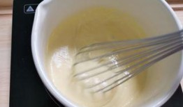 芝士奶盖爆料怎么做的视频,轻松学会在家自制香浓奶盖